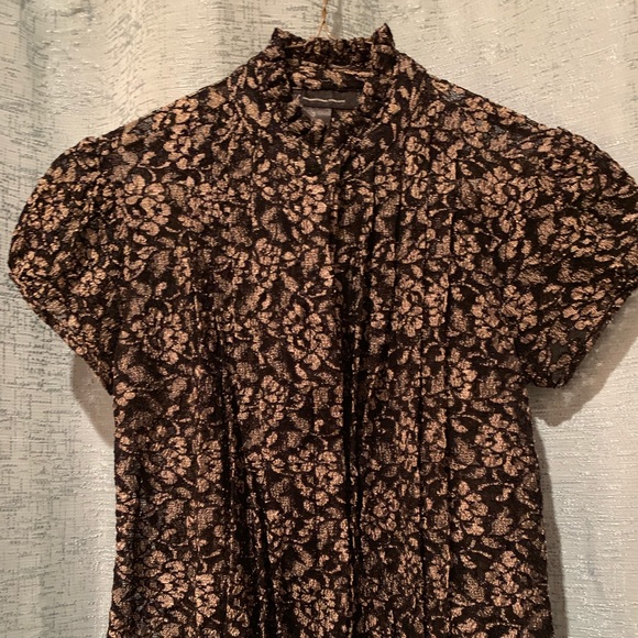 Lace tuxedo style blouse. - Picture 2 of 3